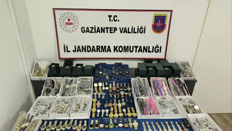 Gaziantep'te Yüzde Yüz Kaçak Saat Operasyonu: Piyasa Değeri 3 Milyon Lira