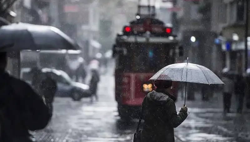 Güneşli Havalara Bir Günlük Ara: Sağanak Yağış Geliyor!