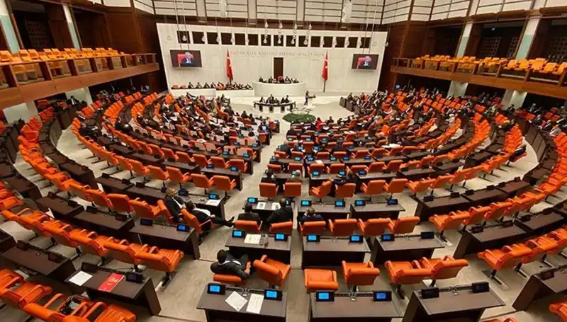 Yeni Dokunulmazlık Dosyaları Meclis’te: Türkiye'nin Siyasi Gündemi Değişiyor