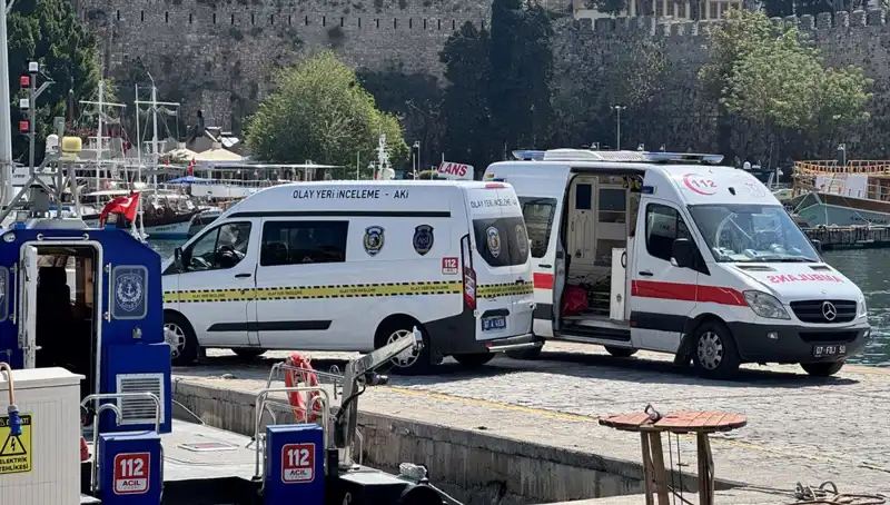 Antalya Plajlarında Gizemli Bir Buluntu: Denizde Erkek Cesedi