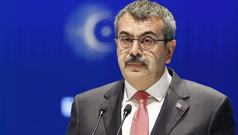 Bayramda Öğretmenler İçin Uzaktan Eğitim Müjdesi: Bakan Tekin'den Açıklama