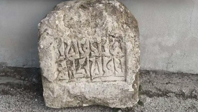 Adana'da Tarihi Eser Operasyonu: 300 Bin Liralık Koleksiyona El Koyuldu
