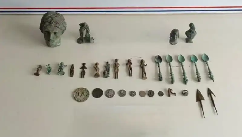 Antik Roma Dönemine Ait Eserler Ele Geçirildi: Tarihe Yolculuk Başlıyor