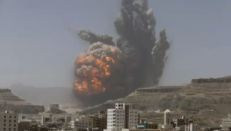 ABD'nin Yemen'de Fabrika Saldırısı: Hayatını Kaybedenler ve Yaralılar