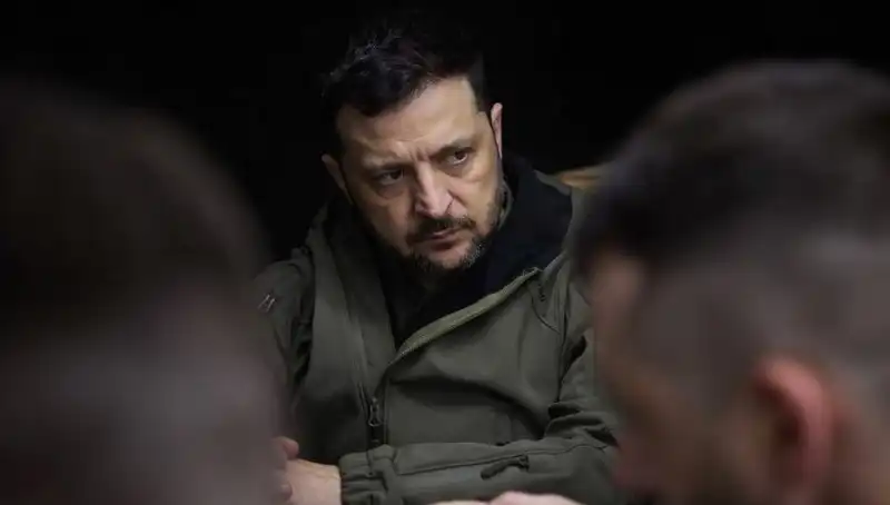 Zelenski'den NATO'ya Sert Eleştiri: Nadir Element Anlaşmasında Yer Almıyor!